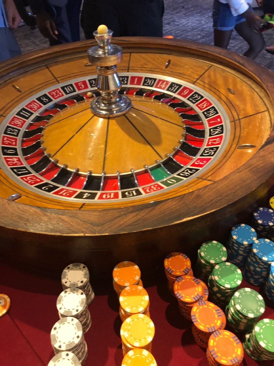 Elite Casino کھلاڑیوں کے لیے لائیو کیسینو سیکشن